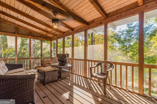 1620 Chevron Way, Atlanta GA  30350-4430 exterior