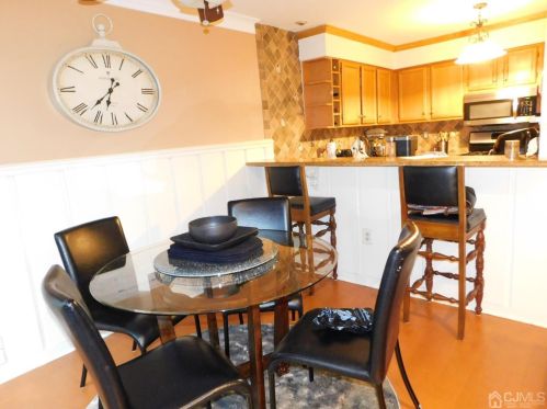 235 Hidden Woods Ct, Piscataway, NJ 08854-3061