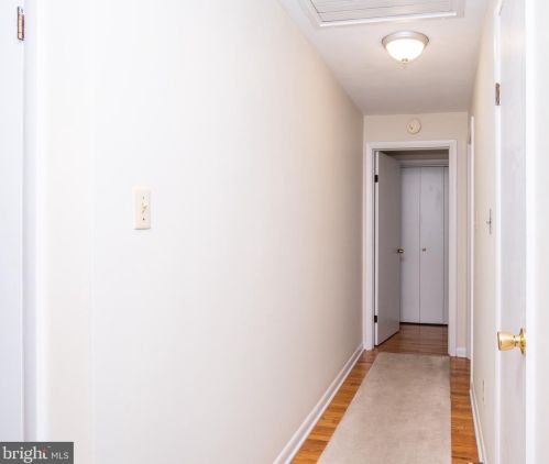 901 Enola Rd, Carlisle PA 17015-9548 exterior