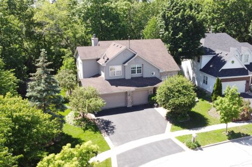 7272 Presidential Dr, Gurnee IL  60031-5302 exterior