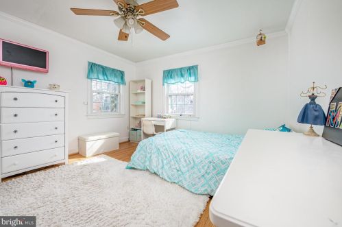 9408 Colesville Rd, Silver Spring MD 20901-4820 exterior