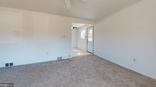 201 Saunders Ave, Gloucester, NJ 08031-2215