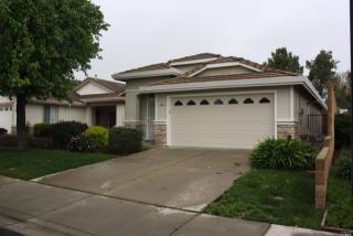 284 Bartlett Ln, Vacaville, CA 95687-3117