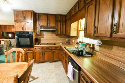 1848 Christian Cir, Conyers GA  30013-3022 exterior