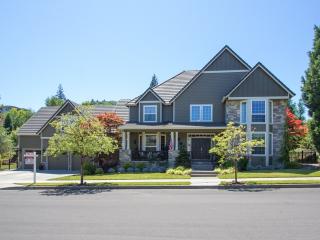 2633 Vista Way, Damascus OR  exterior