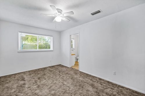 2110 Bordeaux Dr, Carrollton TX 75007-5501 exterior