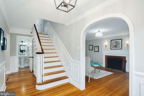 450 Elm Ave, Tavistock NJ  08033-2645 exterior