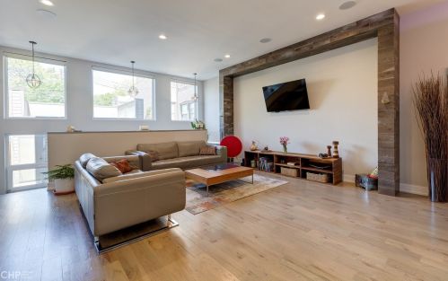 1736 Humboldt Blvd, Chicago IL  60647-5001 exterior