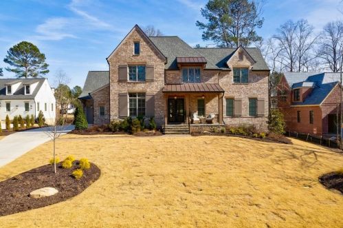 628 Crescent River Pass, Suwanee GA  30024 exterior