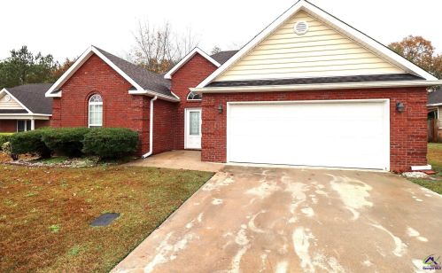 717 Wilmington Dr, Warner Robins, GA 31088-9039
