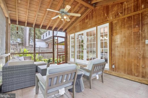 1221 Pinecrest Cir, Silver Spring MD 20910-1626 exterior