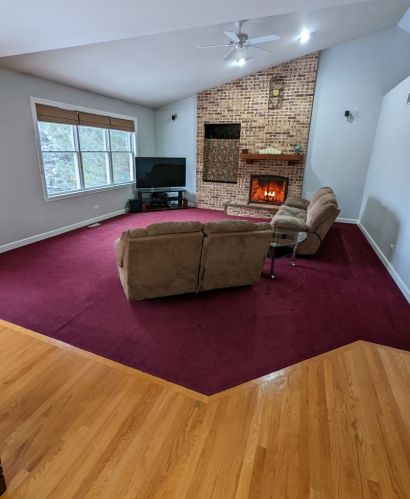 436 Fox Run Ln, Pingree Grove IL  60140-9641 exterior