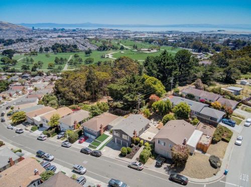 2281 Fleetwood Dr, San Bruno, CA 94066-1919
