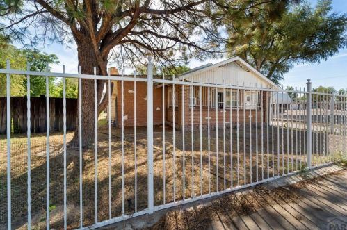 1136 Abriendo Ave, Pueblo, CO 81004-2947