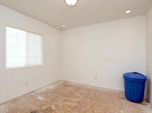 1926 Orange Ave, Anaheim CA  92804-3502 exterior