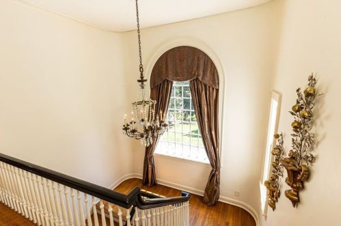 3119 Habersham Rd, Atlanta GA  30305-2939 exterior