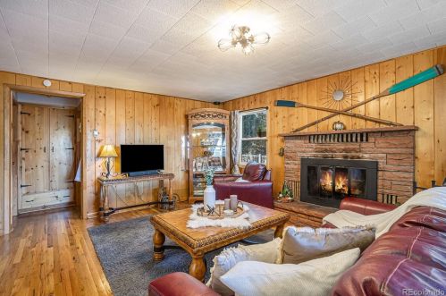 14 U Bar U Ln, Bellvue CO  80512-9425 exterior