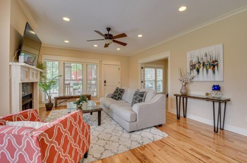 55 Crystal Lake Dr, North Augusta, SC 29841-3699
