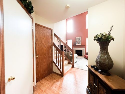 2202 Aldrich Dr, Plainfield, IL 60586-8370