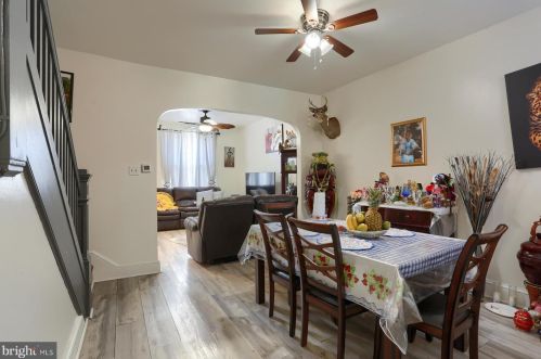 543 Strawberry St, Lancaster PA  17602-4466 exterior