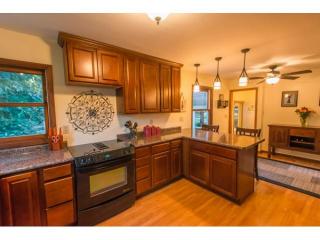 4030 Vera Cruz Ave, Minneapolis, MN 55422-1723