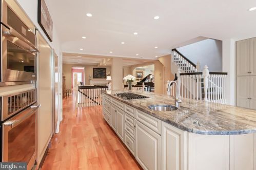 202 Marion St, Lancaster PA  17602-2758 exterior