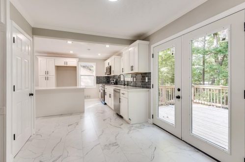 5068 Cold Springs Dr, Lilburn GA  30047-3776 exterior