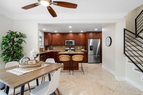 4091 Germainder Way, Irvine CA  92612-2106 exterior