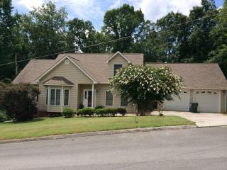 2019 Southview Dr, Dalton, GA 30720-5762