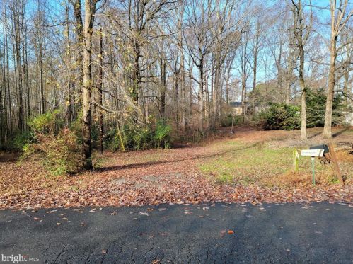 34 Hall Ln, Fredericksburg, VA 22406-6238