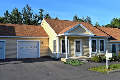 6 Gardenside Dr, Standish, ME 04084-6494