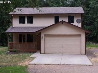 211 Vivian Rd, Kalama, WA 98625-9661