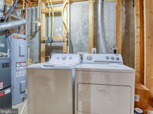 12 Payne St, Charles Town WV 25414-5536 exterior