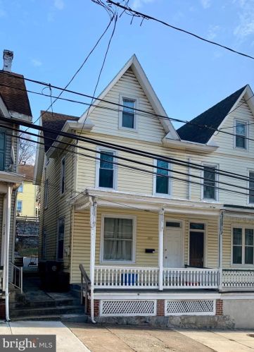 206 Pine St, Harrisburg, PA 17113-2347