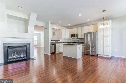 4878 Cavallo Way, Woodbridge, VA 22192-5439