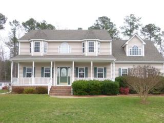 14113 Elkington Dr, Chester, VA 23836-5752