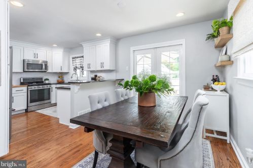 1205 Oakwood Rd, Haddonfield NJ 08033-3632 exterior