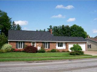 5033 Clinton St, Erie, PA 16509-2570