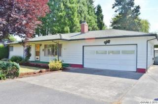 38949 Stoller Rd, Scio, OR 97374-9540