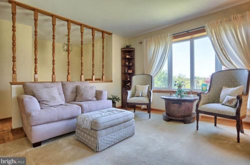 945 Cranes Gap Rd, Carlisle PA  17013-9677 exterior