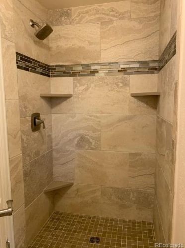 6087 Locust St, Englewood CO 80112-1324 exterior