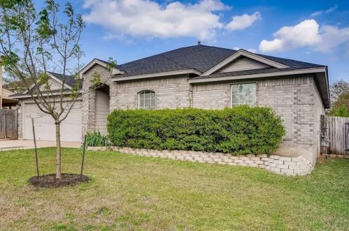 107 Antietam Trl, Webberville, TX 78621-3859