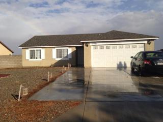 17723 Carson Cir, El Mirage, CA 92301-2299