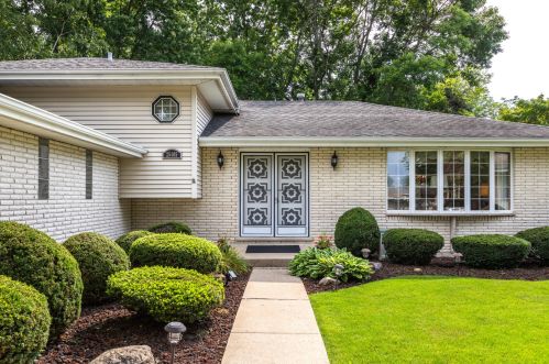 25405 Willow Dr, Plainfield, IL 60544-1632