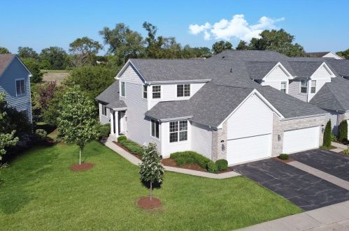 9106 Falcon Greens Dr, Bull Valley, IL 60014-3308