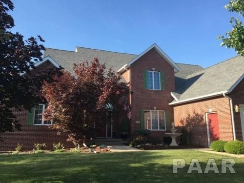 931 Oak View Dr, Macomb, IL 61455-3504