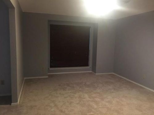 4213 Red Spruce Ln, Carrollton TX  75010-1057 exterior