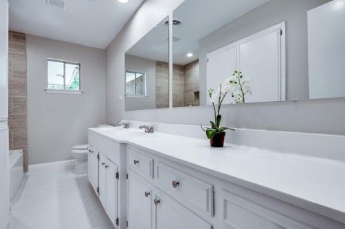 5216 Morley Ave, Fort Worth TX  76133-2151 exterior