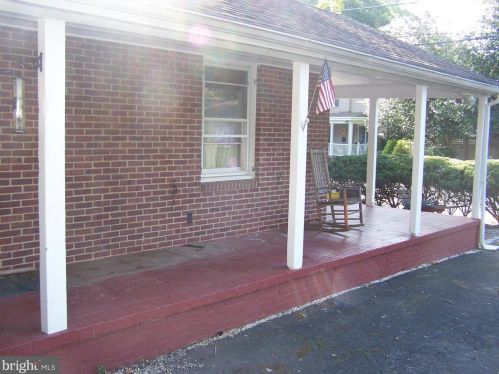 820 Riv Rd, Trenton NJ 08628-2611 exterior