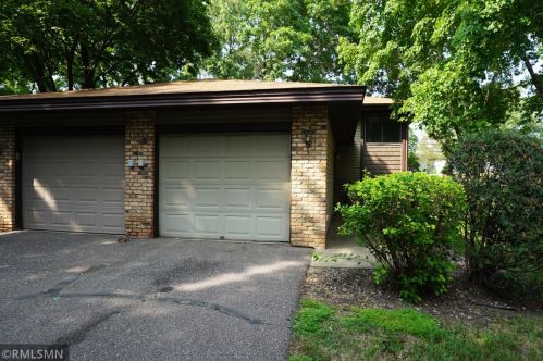 3709 Brookdale Cir, Minneapolis, MN 55443-2868